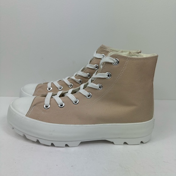 Sincerly Jules Shoes - Women’s Sincerely Jules Canvas Platform Sneaker Size US 10